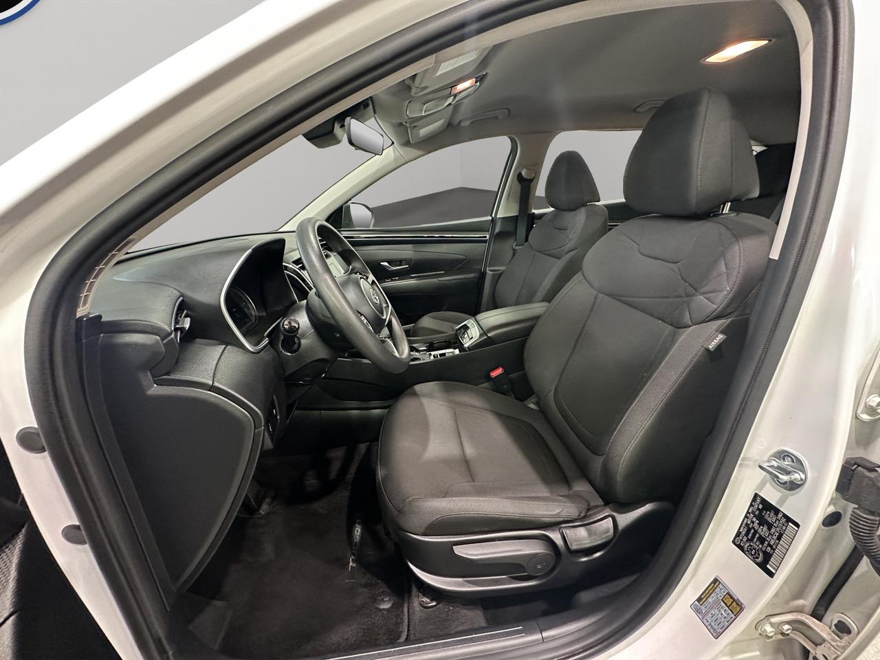 2023 Hyundai Tucson Essential | AWD | Lane Keeping Assist and Lane Departure Warning Photo