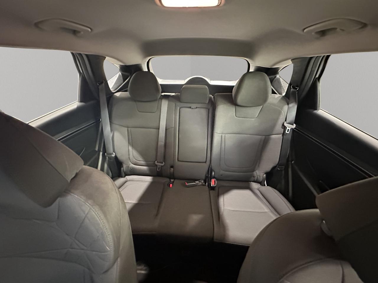 2023 Hyundai Tucson Essential | AWD | Lane Keeping Assist and Lane Departure Warning Photo