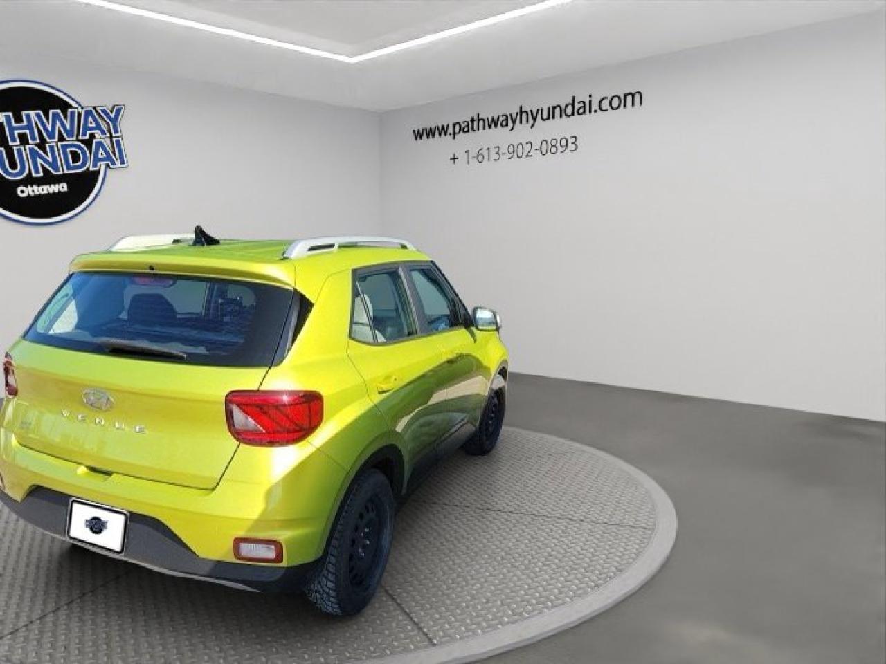 2020 Hyundai Venue Ultimate w/Black Interior Photo