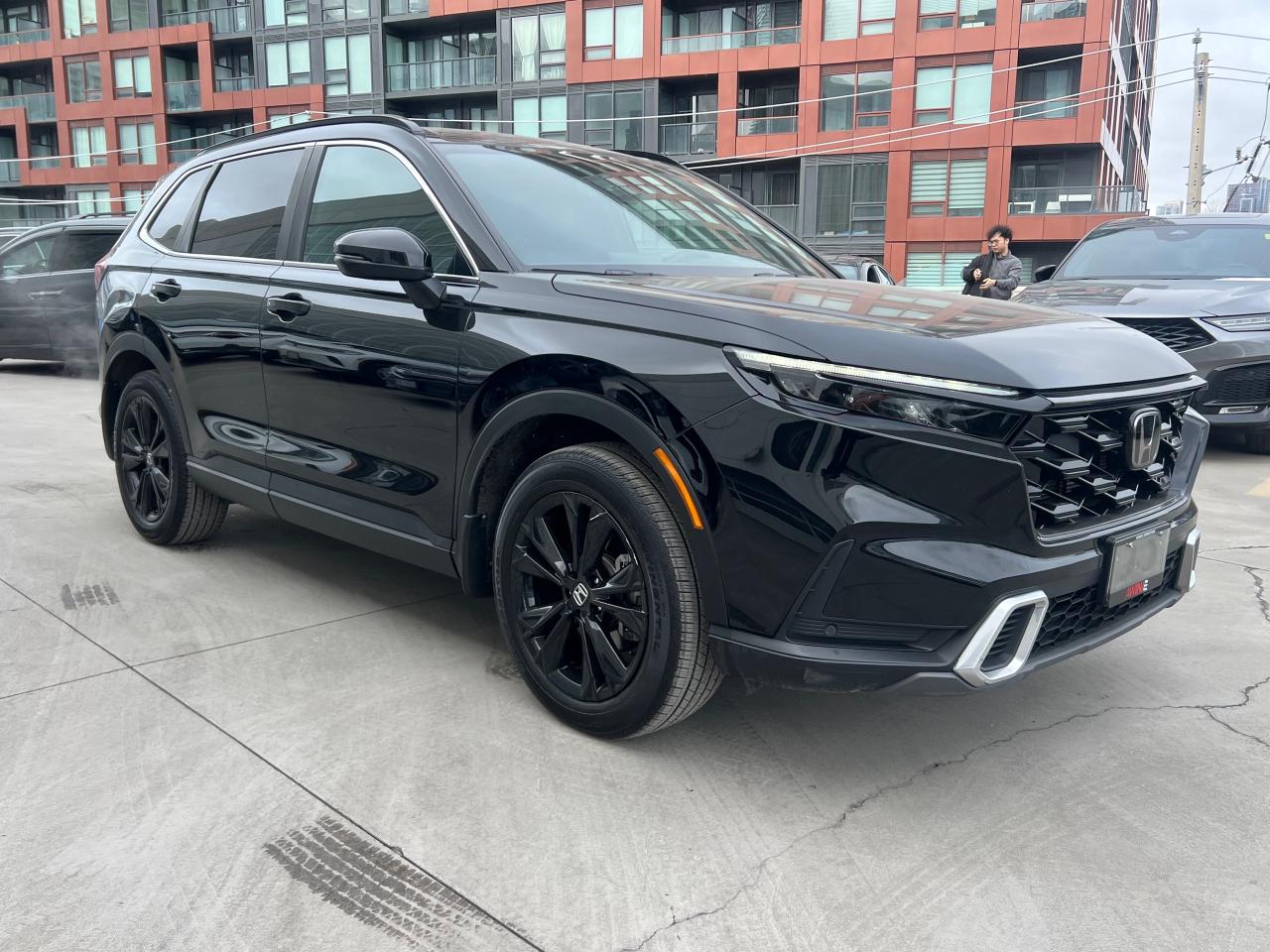 2023 Honda CR-V Hybrid Touring 4dr All-Wheel Drive Photo