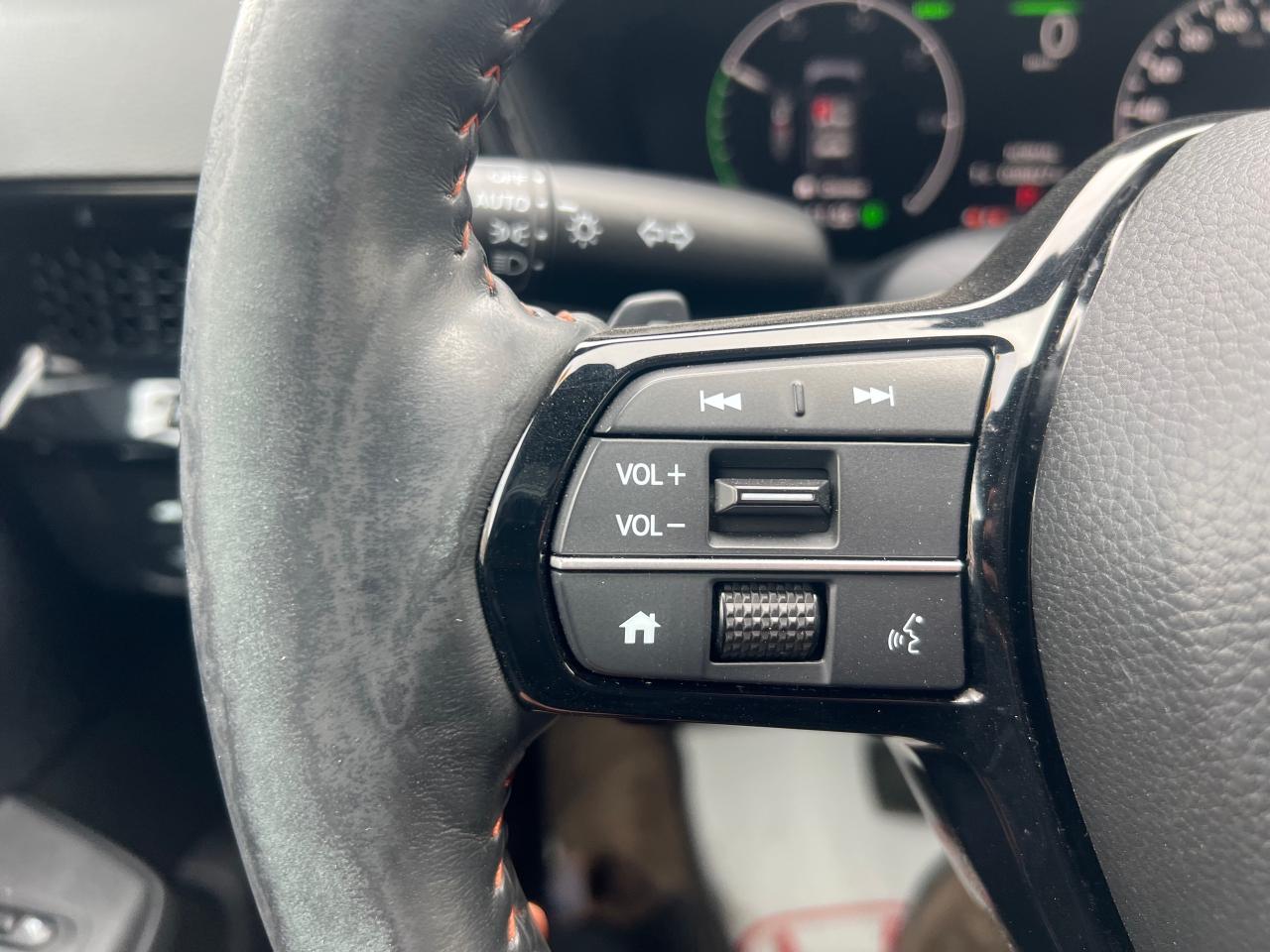 2023 Honda CR-V Hybrid Touring 4dr All-Wheel Drive Photo