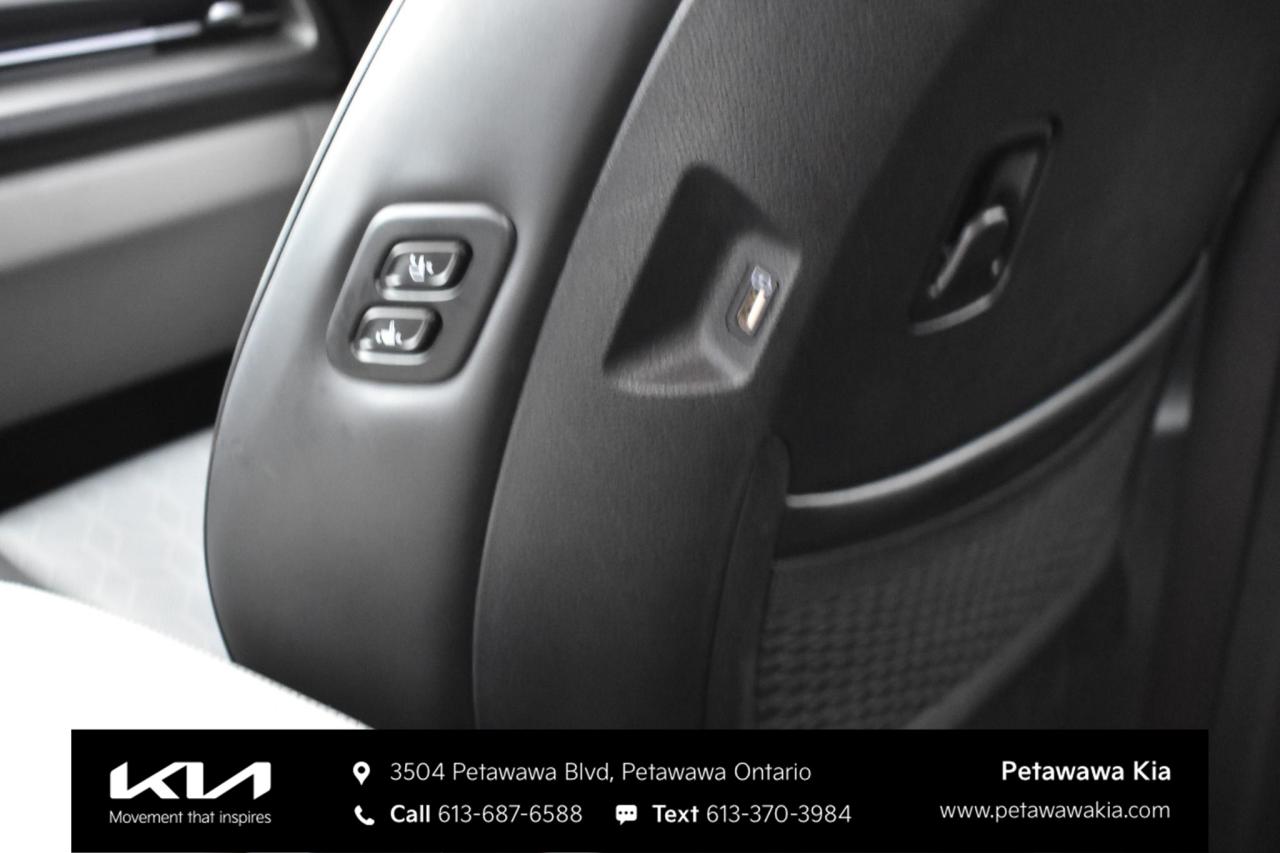 2022 Kia Carnival EX+ Passenger Van Photo