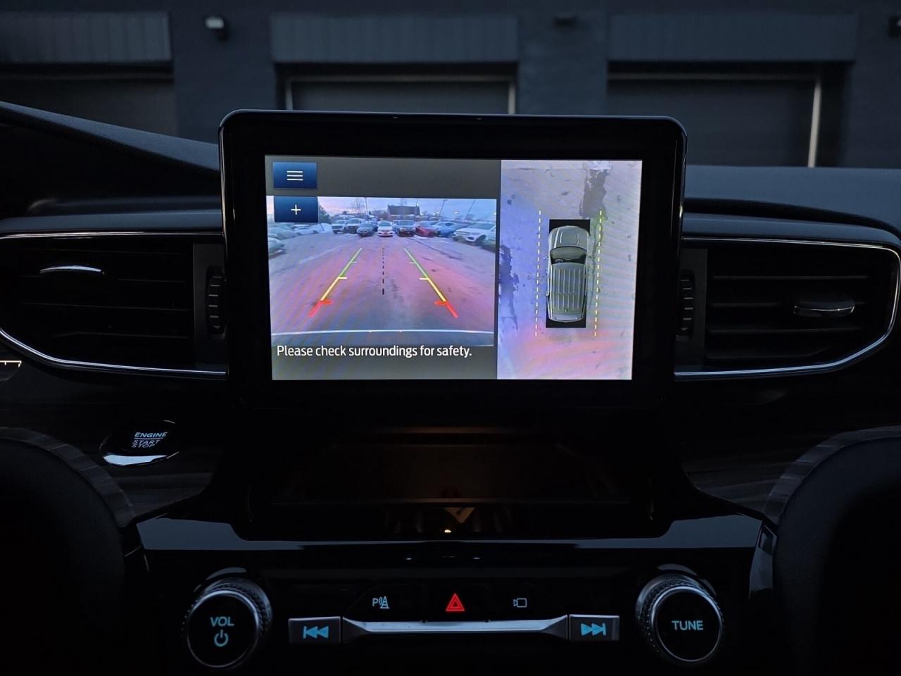 2023 Ford Explorer Limited 4WD * NO ACCIDENTS / CARPLAY / PANO ROOF / Photo