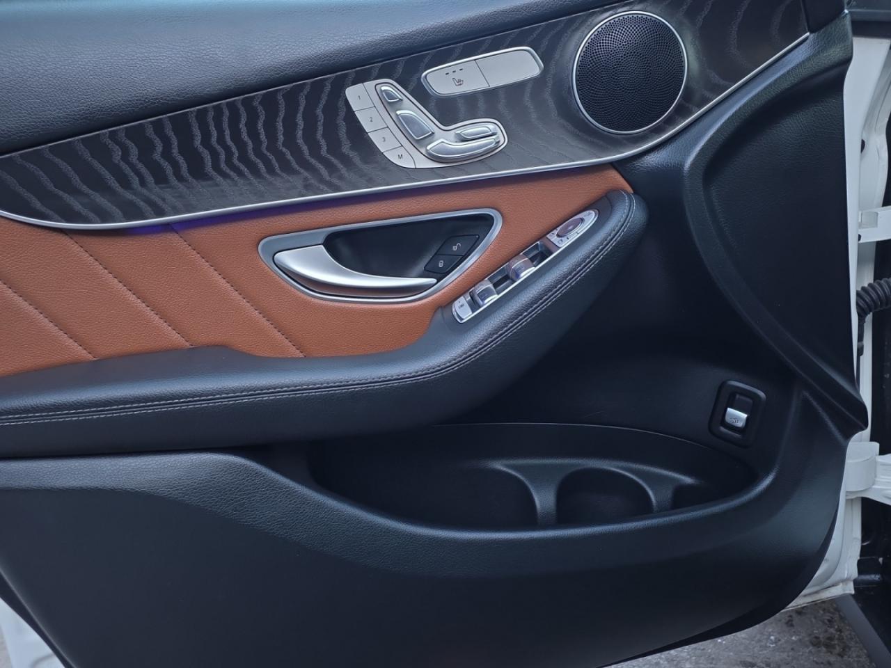 2021 Mercedes-Benz GLC-Class GLC 300 4MATIC AMG * BROWN INT / PANO / 360 CAM / Photo