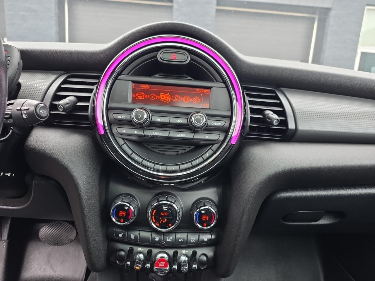 2016 MINI Cooper NO ACCIDENTS / AUTO / FREE WINTER SET / FULL SERVI Photo