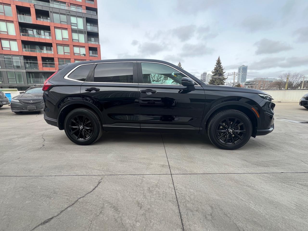 2024 Honda CR-V Hybrid EX-L 4dr All-Wheel Drive Photo