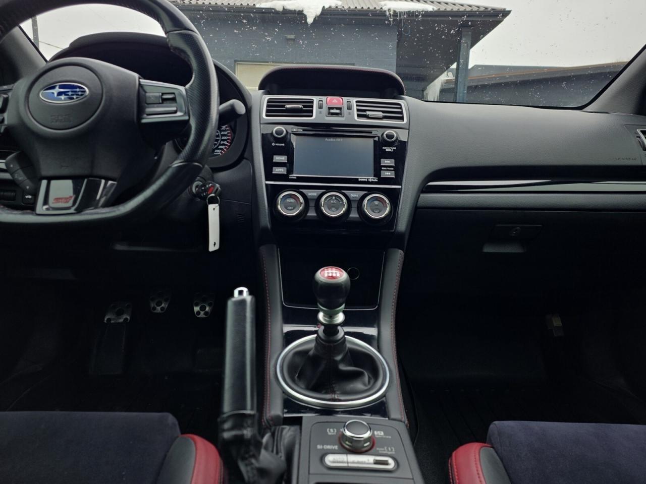 2018 Subaru WRX STI Manual * VERY LOW KM  / CAMERA / HEATED SEATS Photo