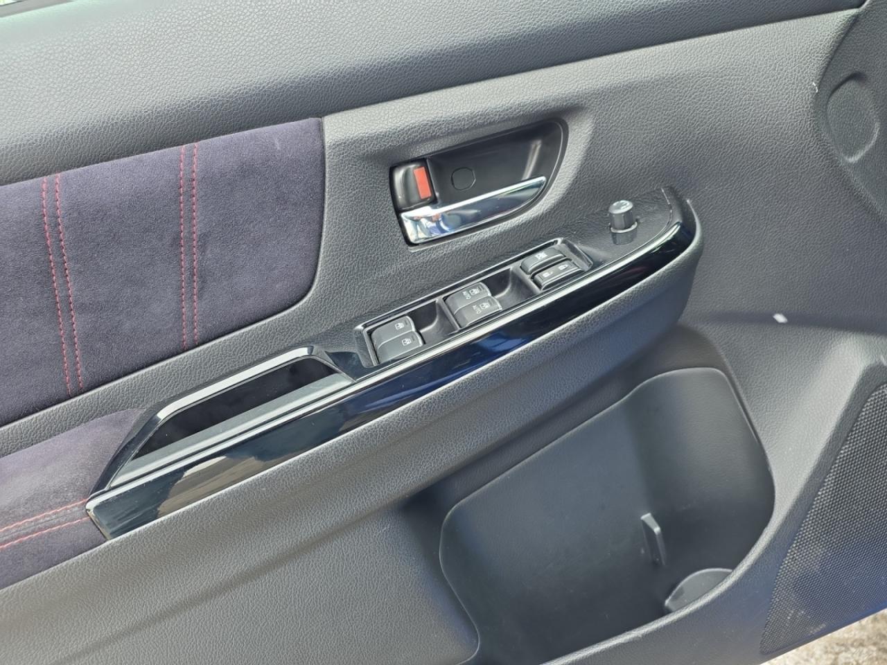 2018 Subaru WRX STI Manual * VERY LOW KM  / CAMERA / HEATED SEATS Photo