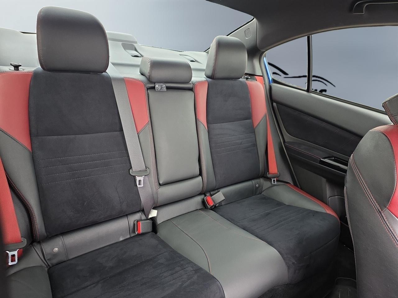 2018 Subaru WRX STI Manual * VERY LOW KM  / CAMERA / HEATED SEATS Photo