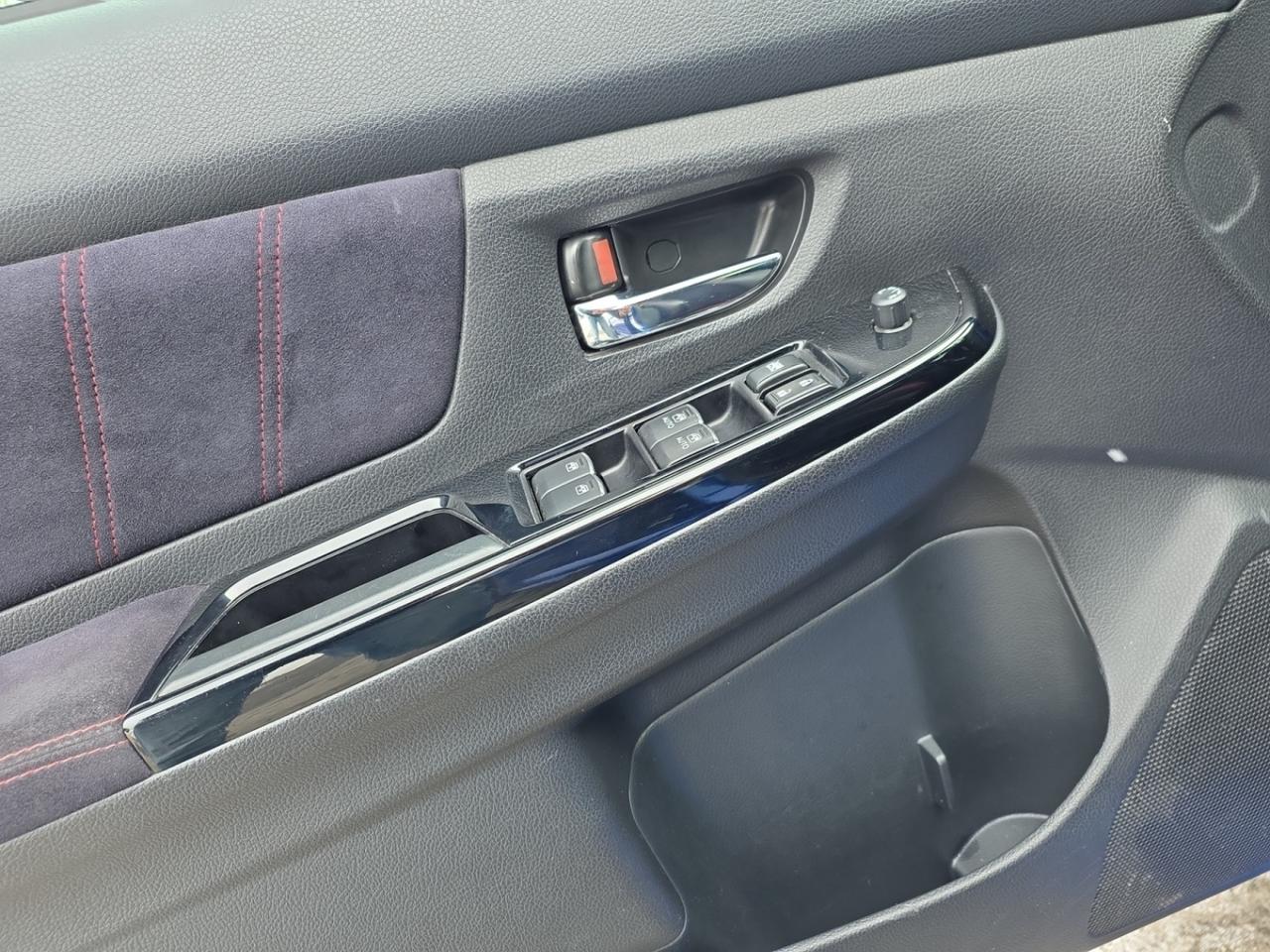 2018 Subaru WRX STI Manual * VERY LOW KM  / CAMERA / HEATED SEATS Photo