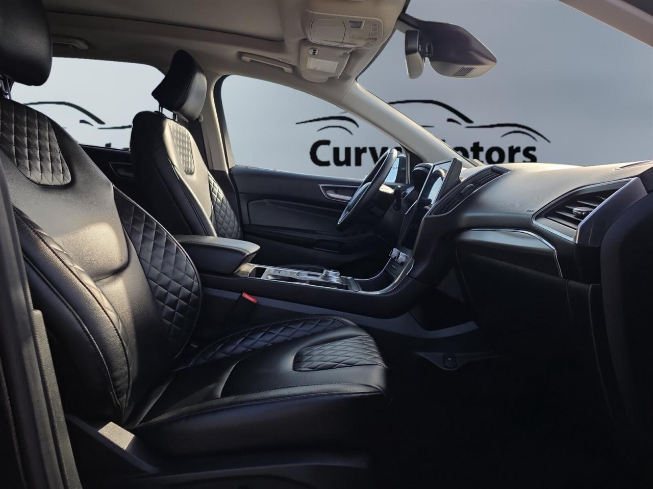 2023 Ford Edge Titanium AWD * NO ACCIDENTS / PANORAMIC ROOF / BAN Photo