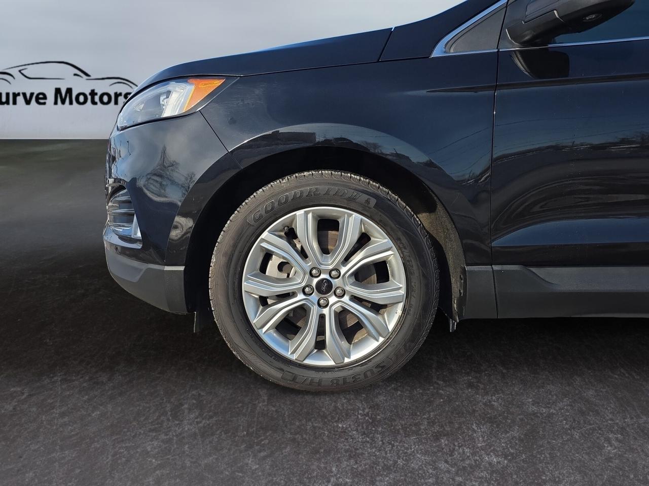 2023 Ford Edge Titanium AWD * NO ACCIDENTS / PANORAMIC ROOF / BAN Photo
