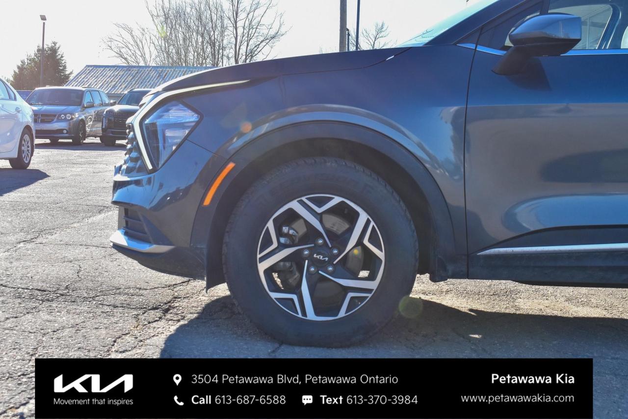 2023 Kia Sportage LX 4dr All-wheel Drive Photo2