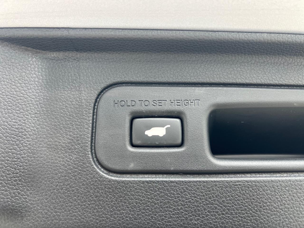 2025 Honda Pilot Touring 4dr All-Wheel Drive Photo