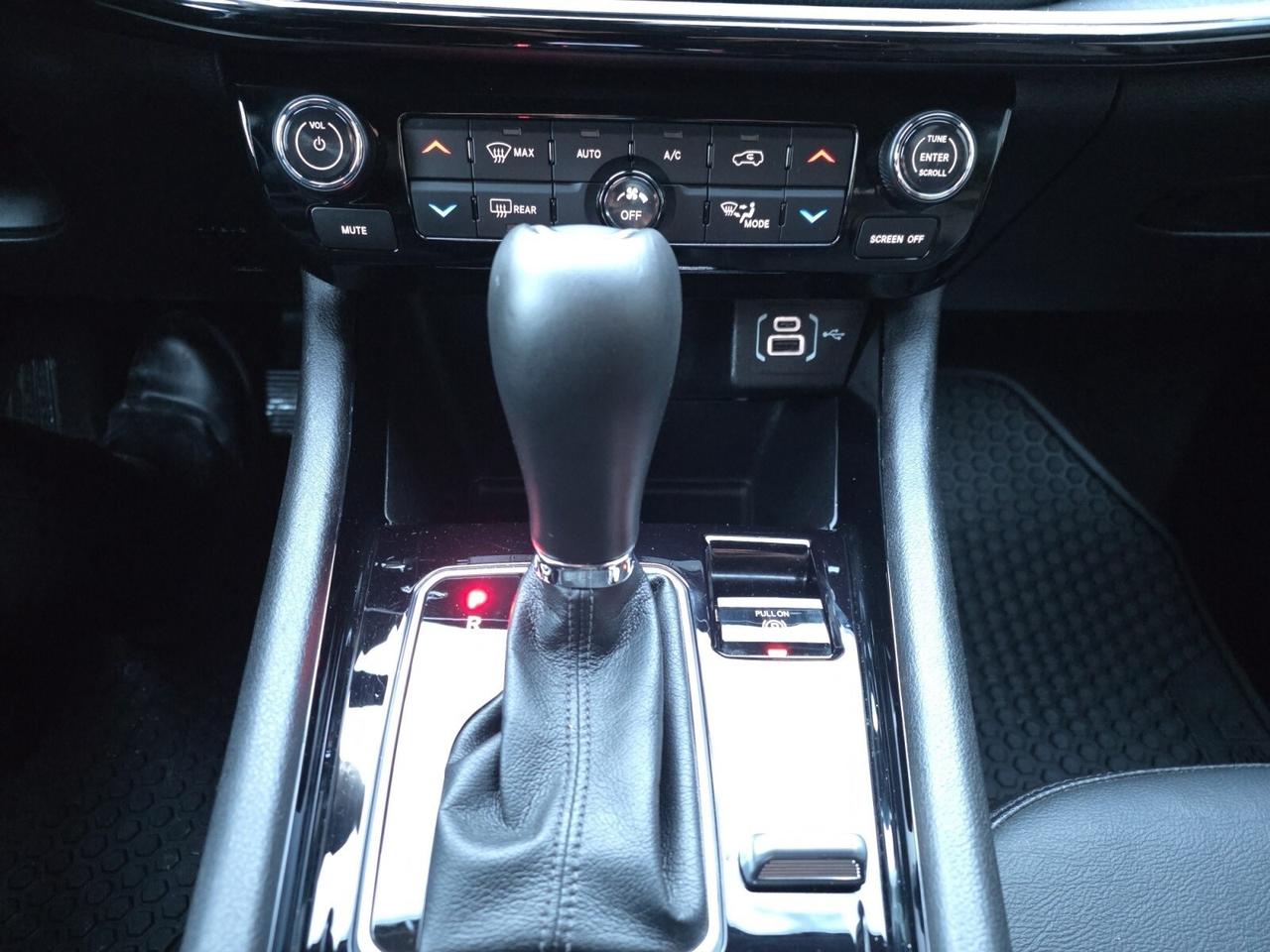 2024 Jeep Compass Trailhawk 4x4 * CARPLAY / CAMERA / LEATHER / LANE Photo