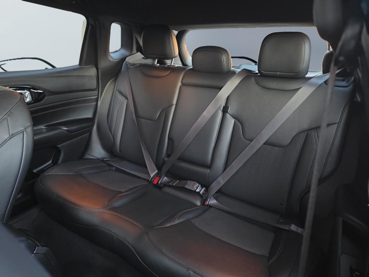 2024 Jeep Compass Trailhawk 4x4 * CARPLAY / CAMERA / LEATHER / LANE Photo