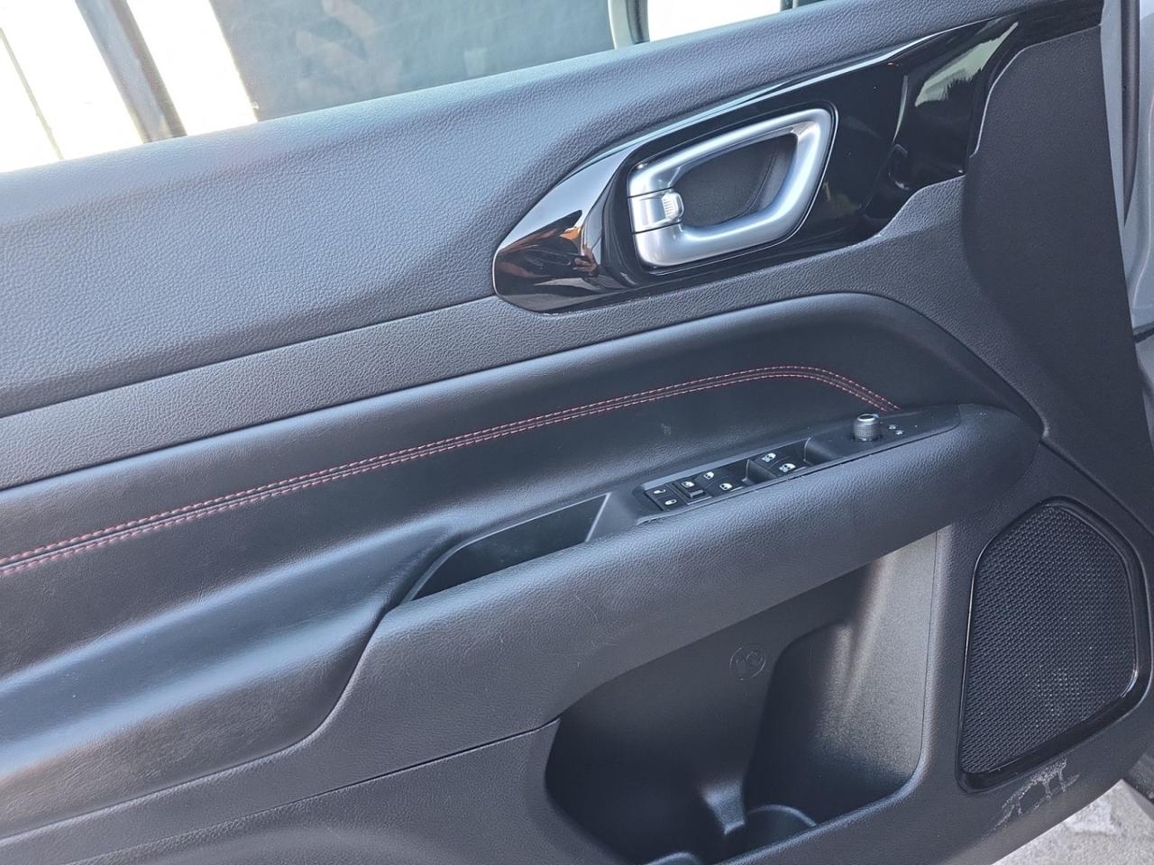 2024 Jeep Compass Trailhawk 4x4 * CARPLAY / CAMERA / LEATHER / LANE Photo