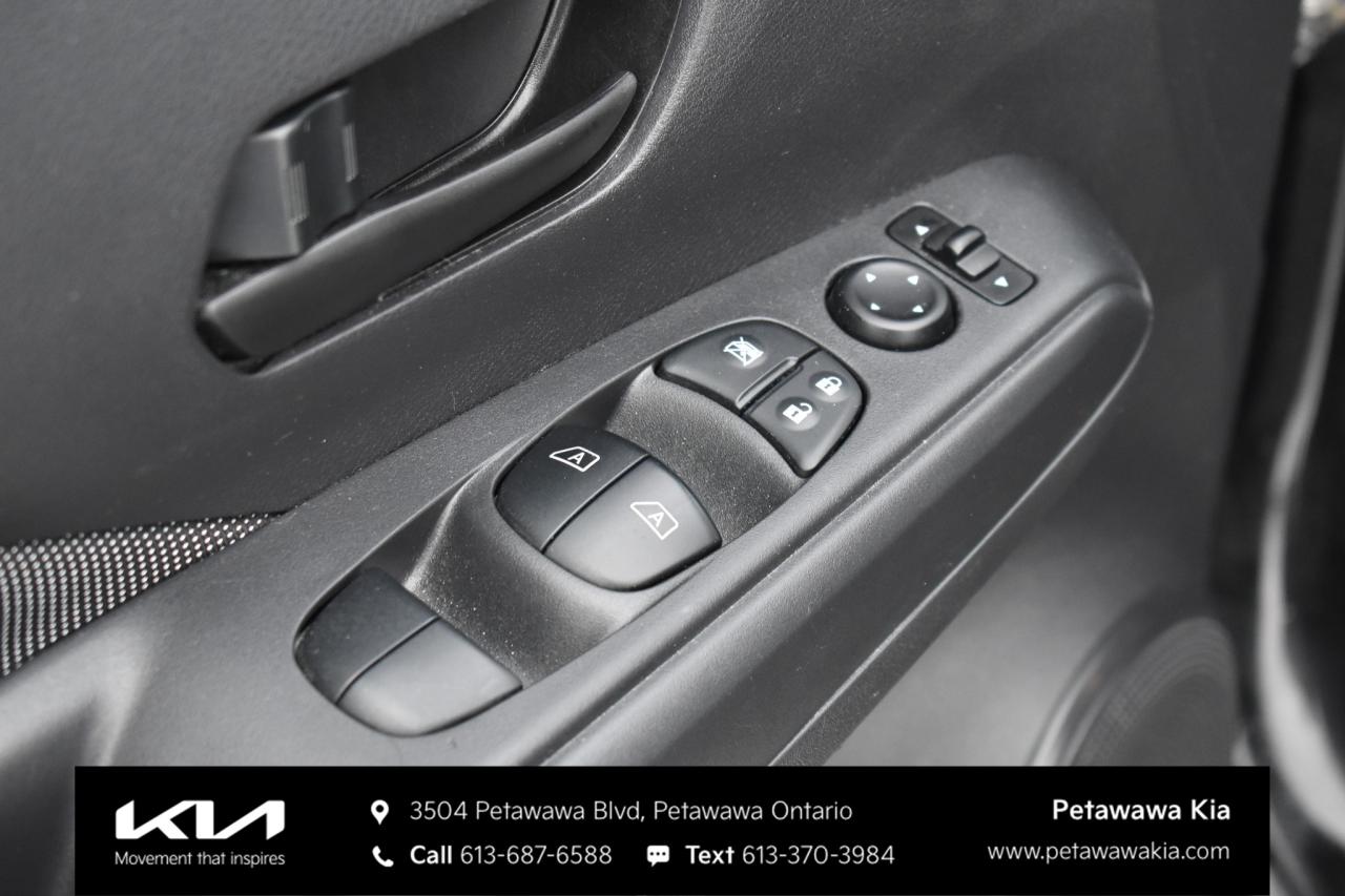 2020 Nissan Kicks S (CVT) 4dr Front-Wheel Drive Photo