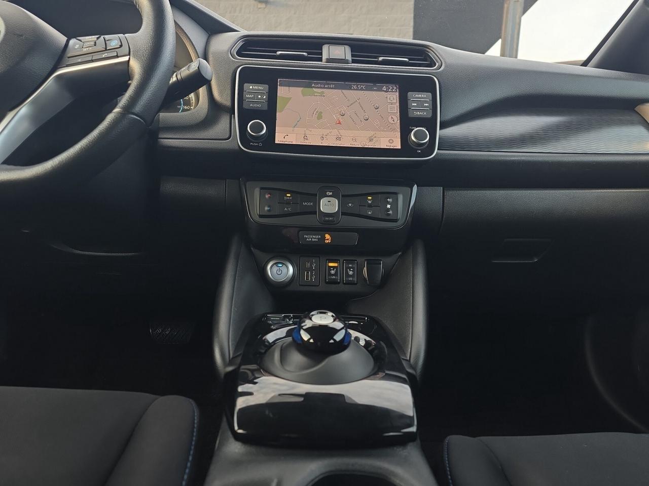 2021 Nissan Leaf SV Hatchback * NAVIGATION / CAMERA / CARPLAY / BLI Photo