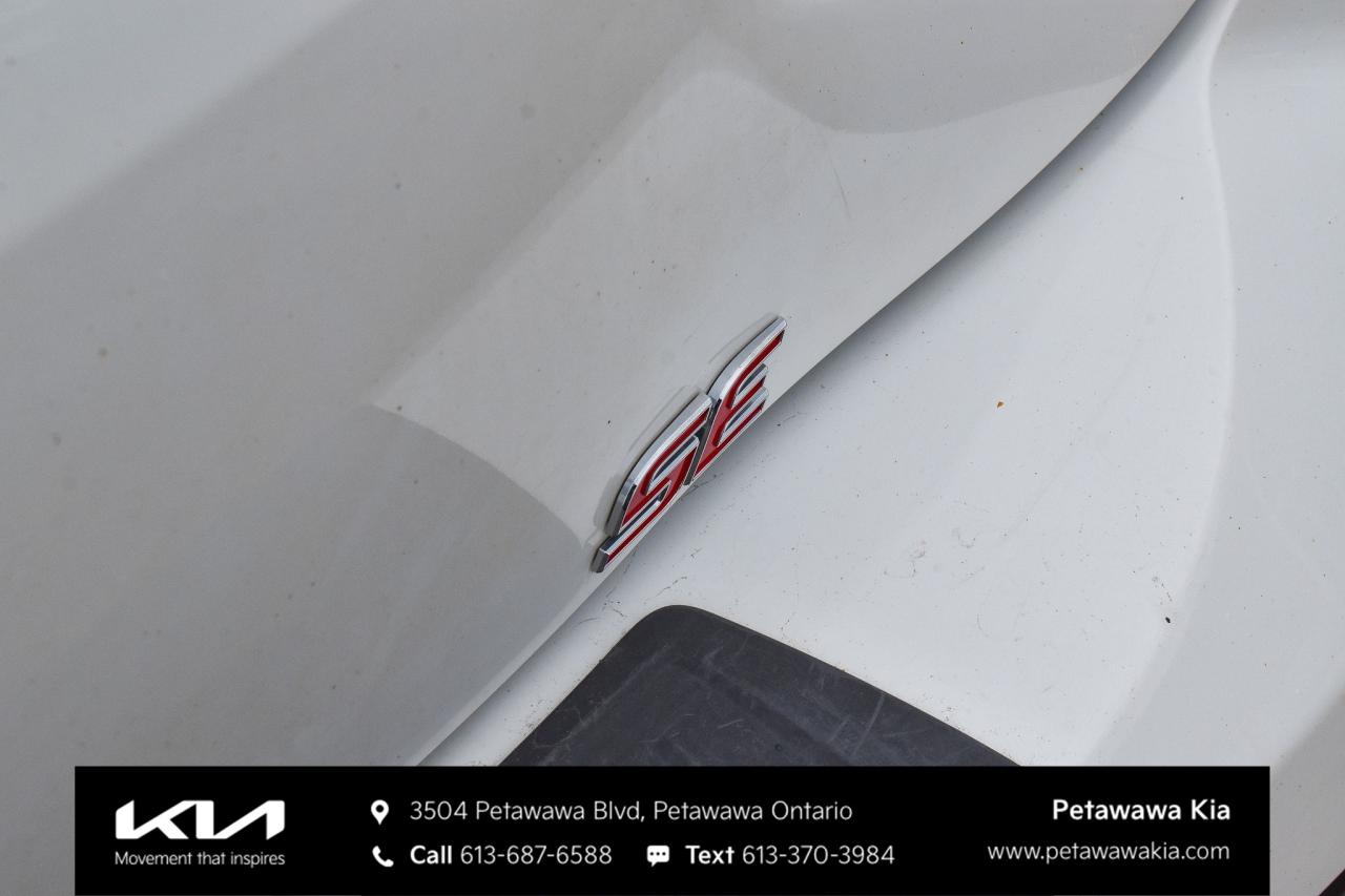 2019 Toyota Corolla Hatchback  Photo