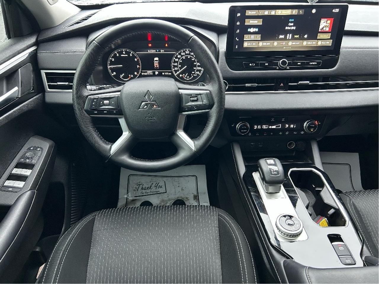 2025 Mitsubishi Outlander SE S-AWC   CLEAN CARFAX   ONE OWNER Photo