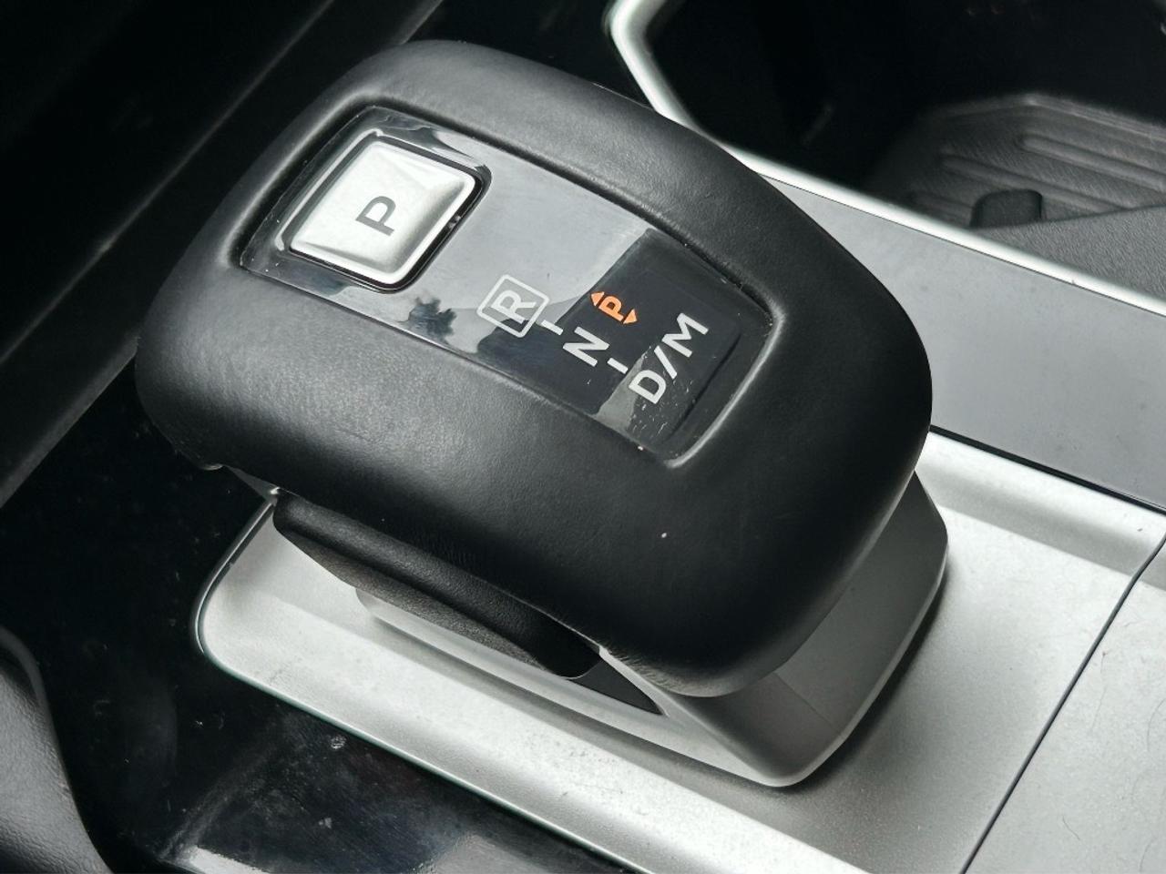 2025 Mitsubishi Outlander SE S-AWC   CLEAN CARFAX   ONE OWNER Photo