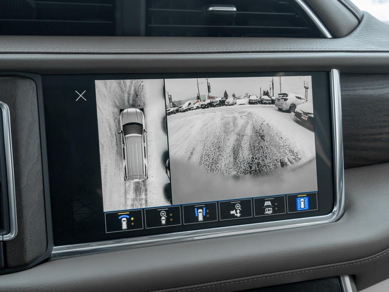 2023 GMC Yukon Denali 4X4 Photo