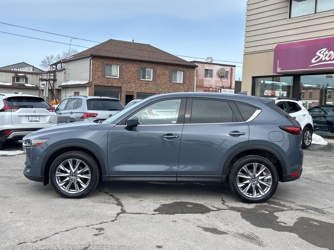 2021 Mazda CX-5 GT WELL EQUIPPED **BELLEVILLE 613-961-8848** Photo