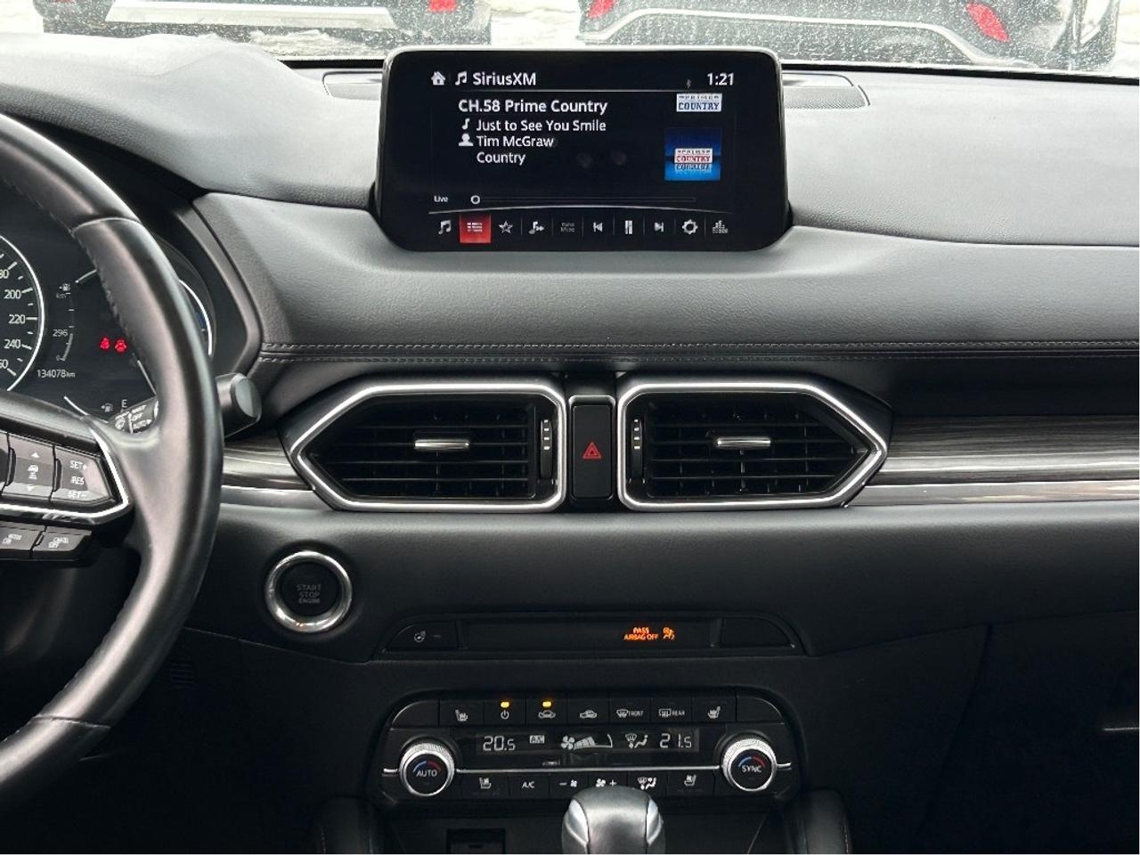 2021 Mazda CX-5 GT WELL EQUIPPED **BELLEVILLE 613-961-8848** Photo