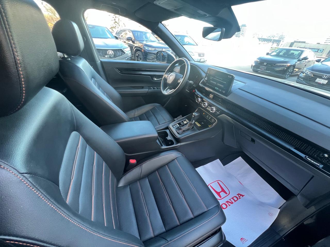 2023 Honda CR-V Hybrid Touring 4dr All-Wheel Drive Photo