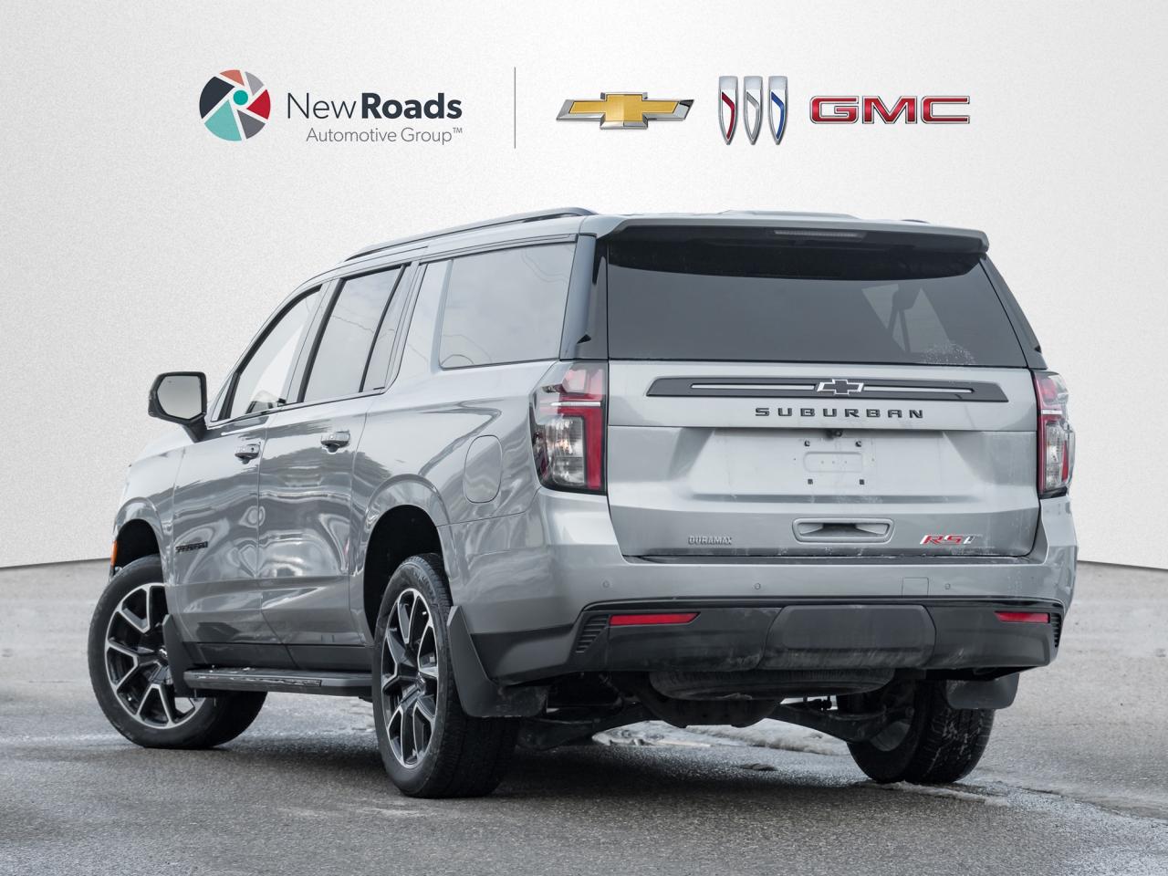 2024 Chevrolet Suburban RST 4dr 4x4 Photo4