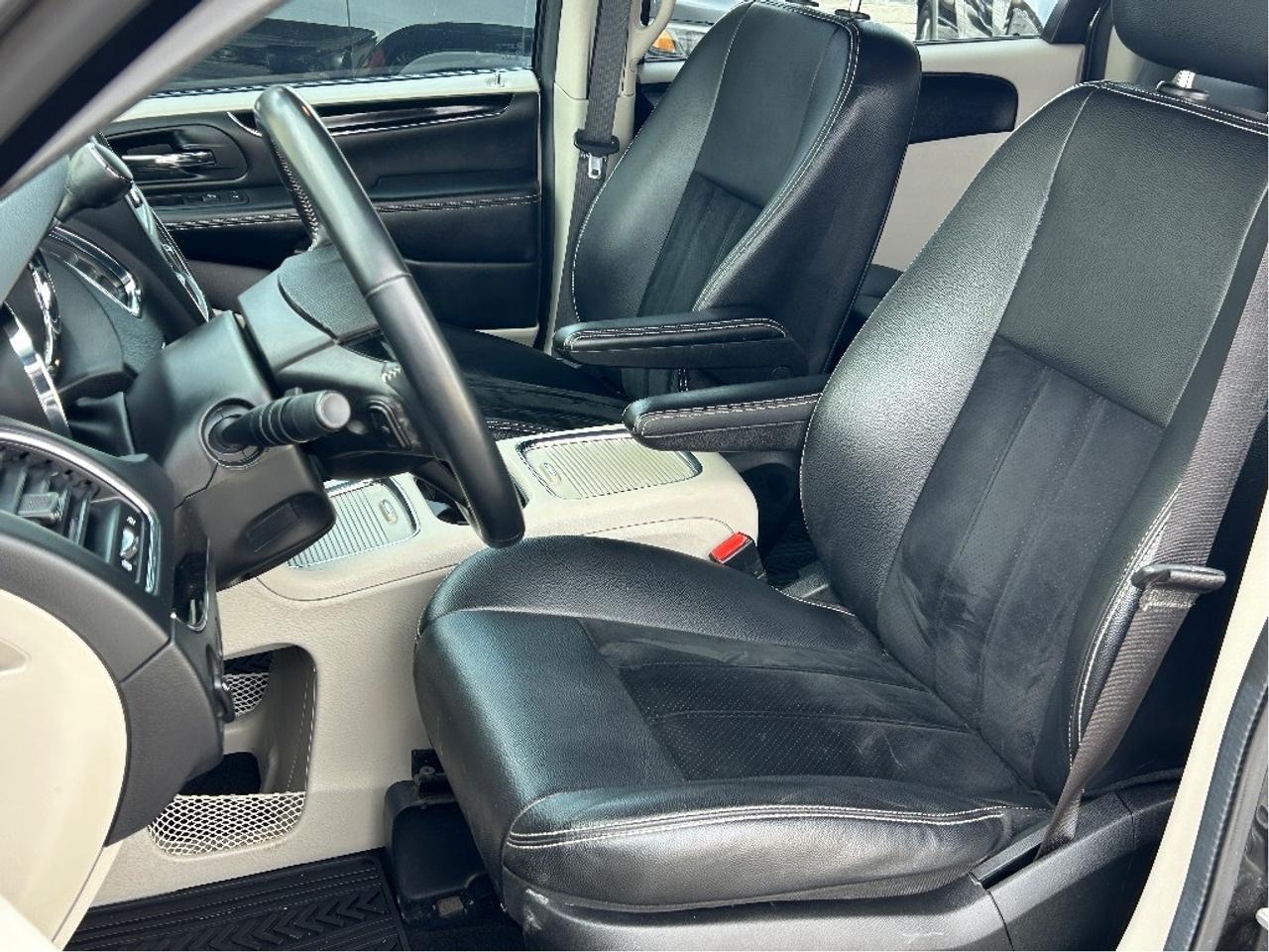 2018 Dodge Grand Caravan SXT Premium Plus DVD PLAYER CALL PICTON 120K KM'S Photo