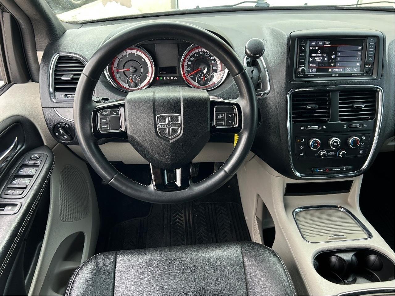 2018 Dodge Grand Caravan SXT Premium Plus DVD PLAYER CALL PICTON 120K KM'S Photo