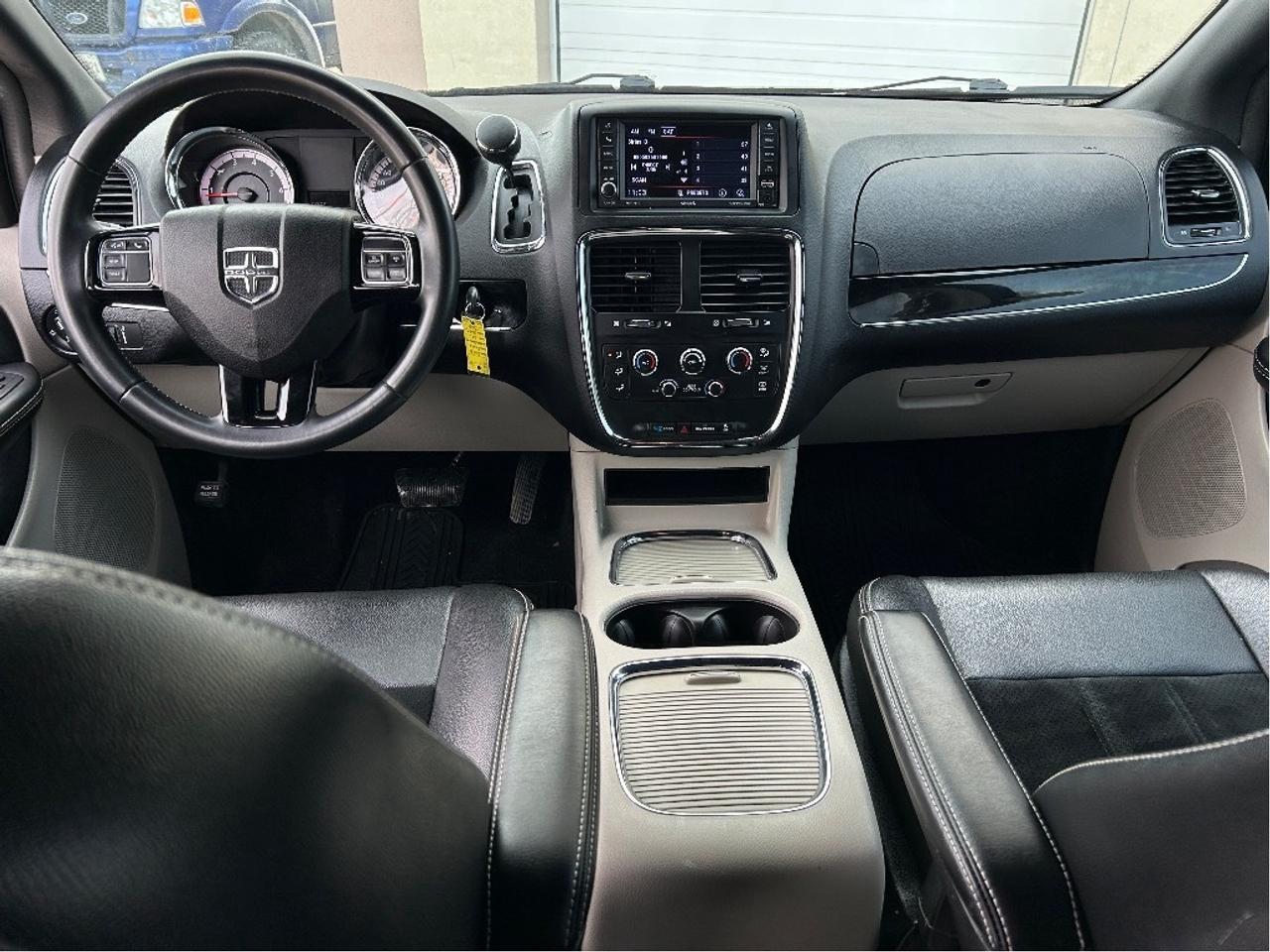 2018 Dodge Grand Caravan SXT Premium Plus DVD PLAYER CALL PICTON 120K KM'S Photo