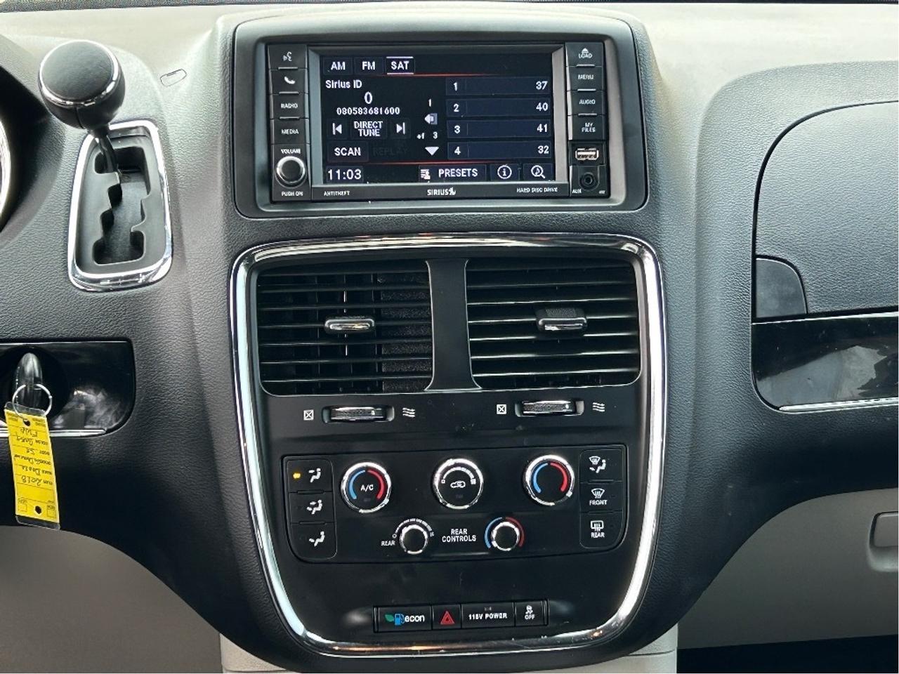 2018 Dodge Grand Caravan SXT Premium Plus DVD PLAYER CALL PICTON 120K KM'S Photo