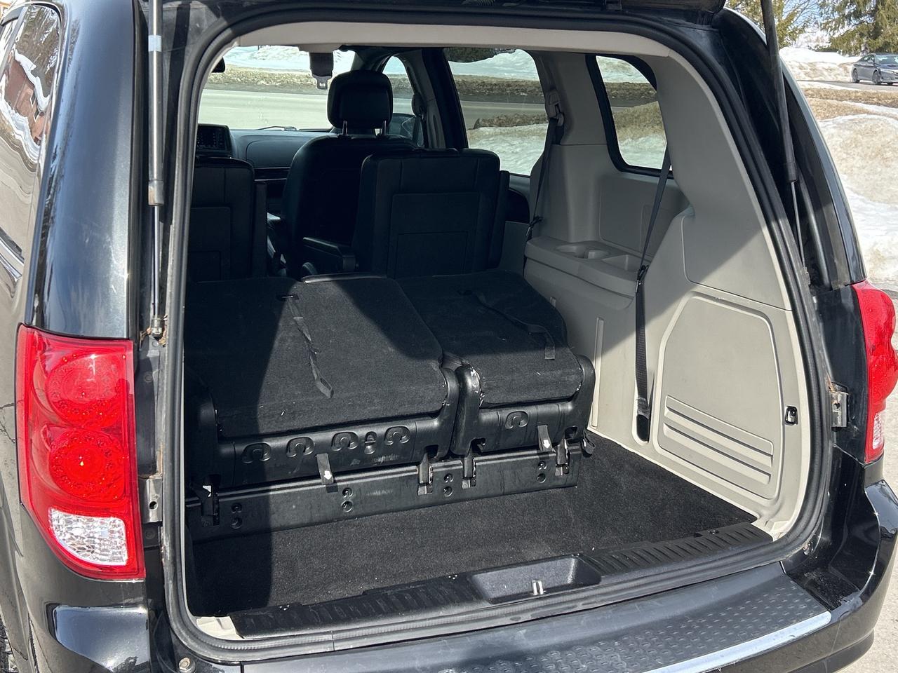 2018 Dodge Grand Caravan SXT Premium Plus DVD PLAYER CALL PICTON 120K KM'S Photo