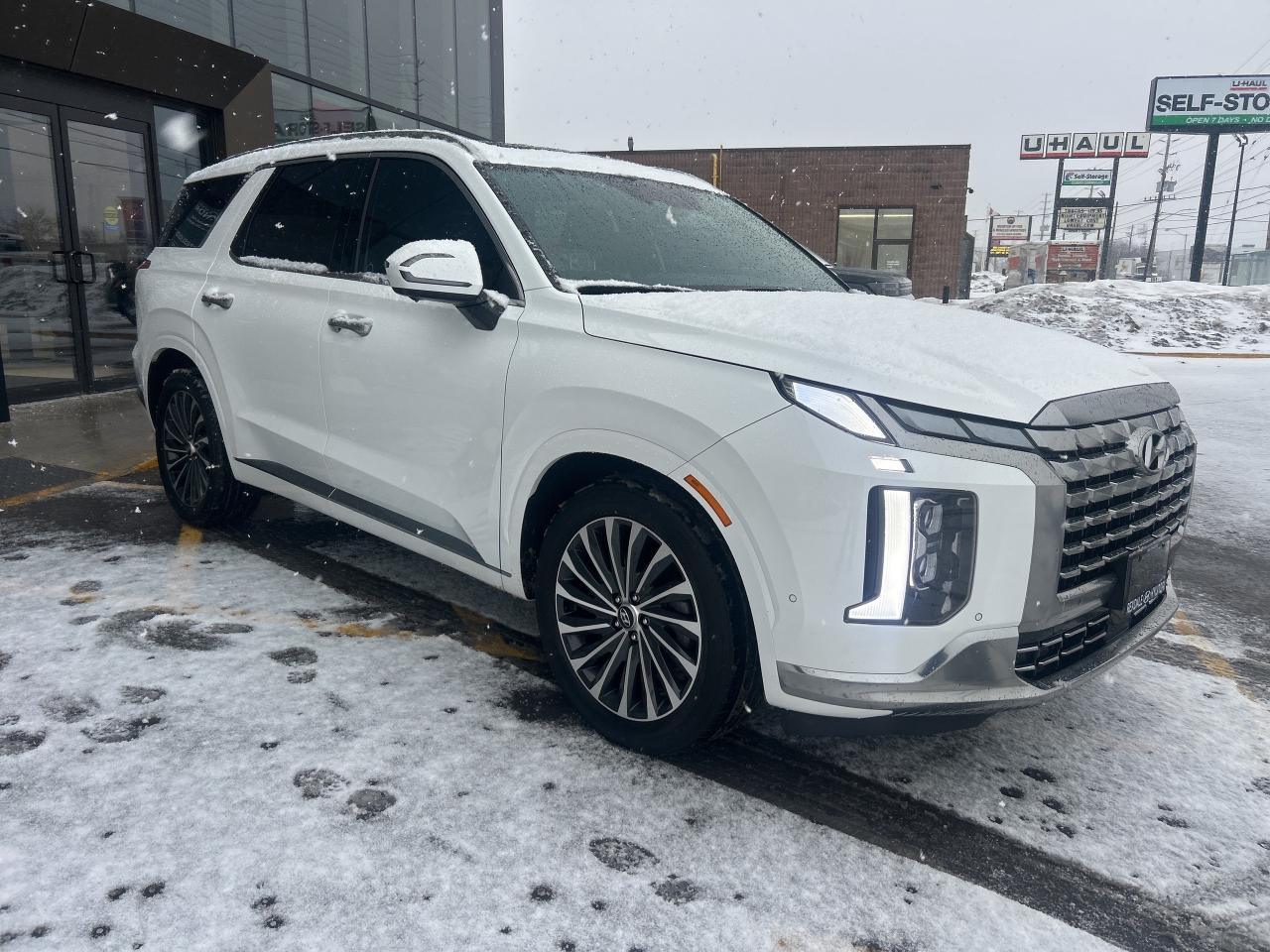 2025 Hyundai PALISADE Ultimate 7-Pass AWD   Starting from 5.29% OAC Photo