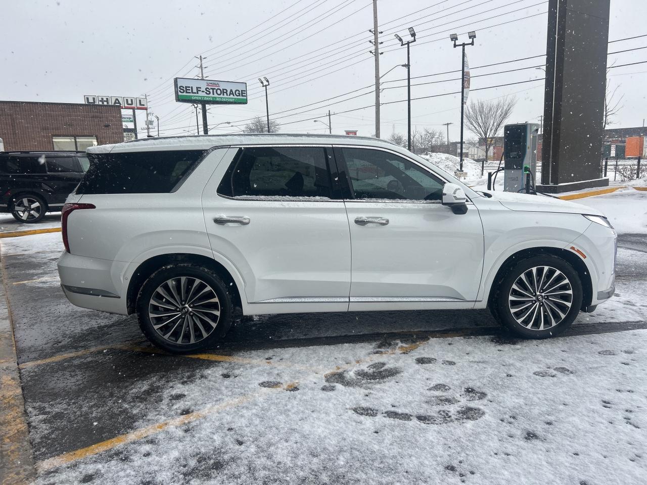 2025 Hyundai PALISADE Ultimate 7-Pass AWD   Starting from 5.29% OAC Photo