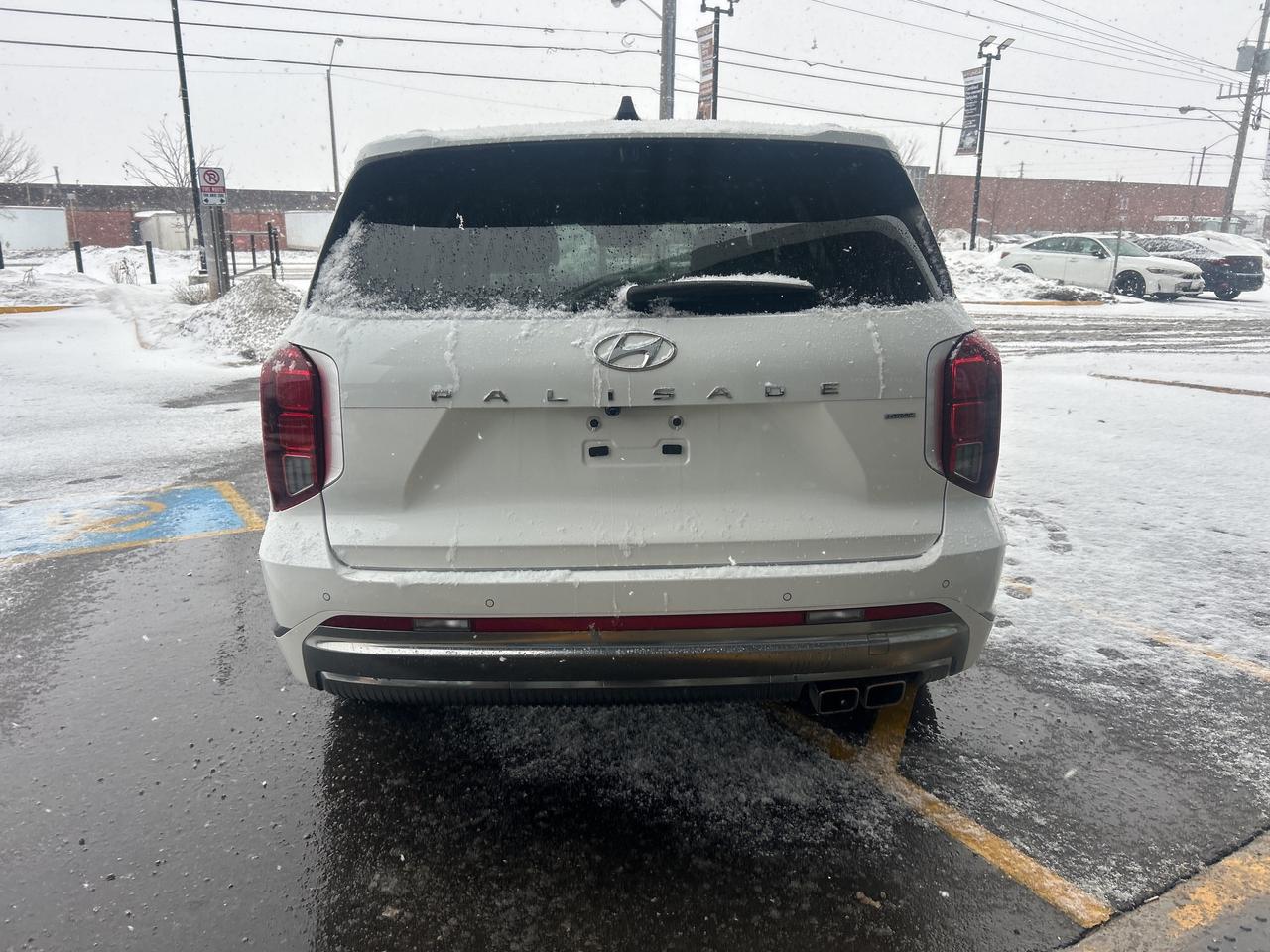 2025 Hyundai PALISADE Ultimate 7-Pass AWD   Starting from 5.29% OAC Photo