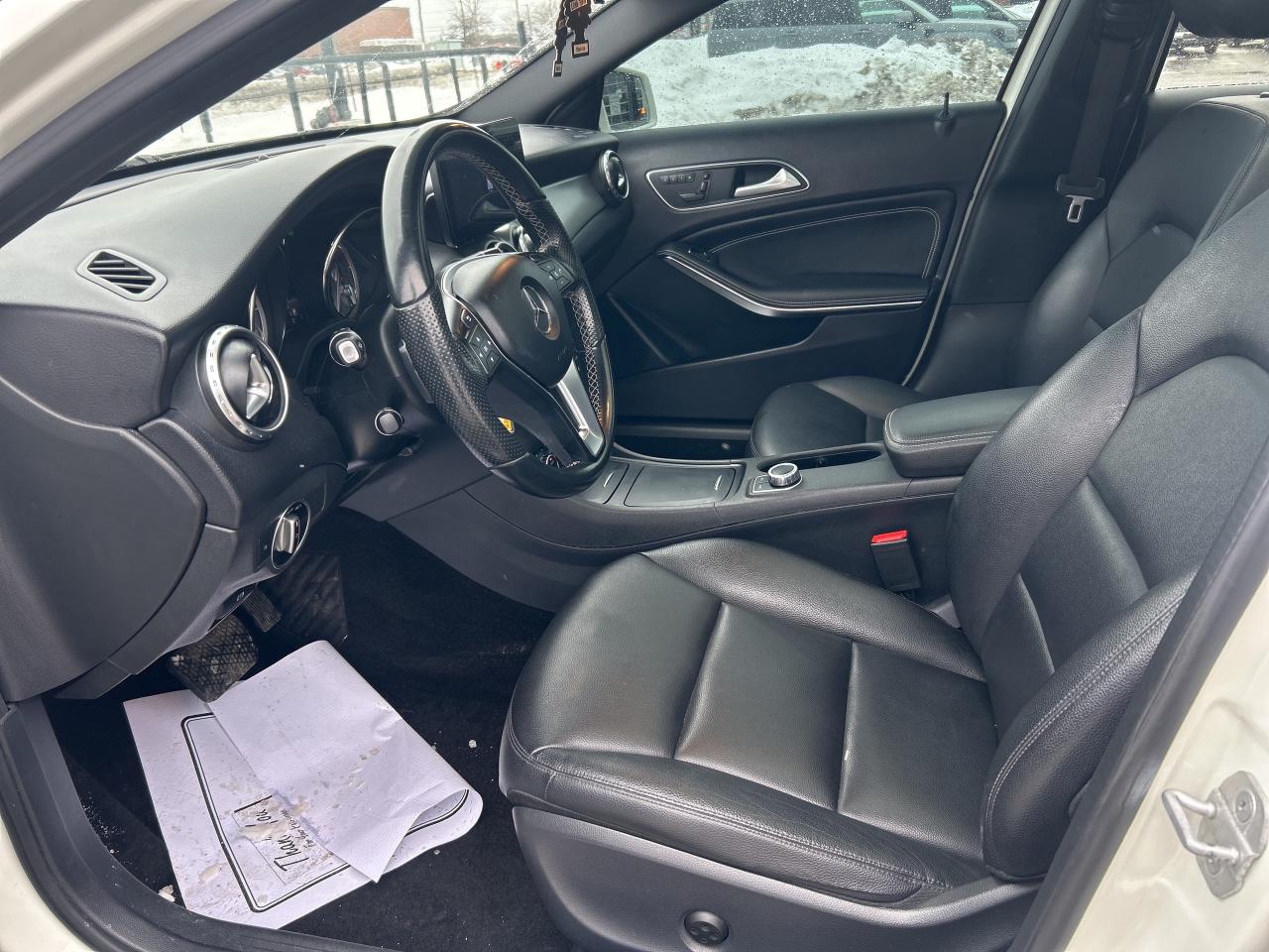 2015 Mercedes-Benz GLA-Class 4MATIC 4dr GLA 250 Photo