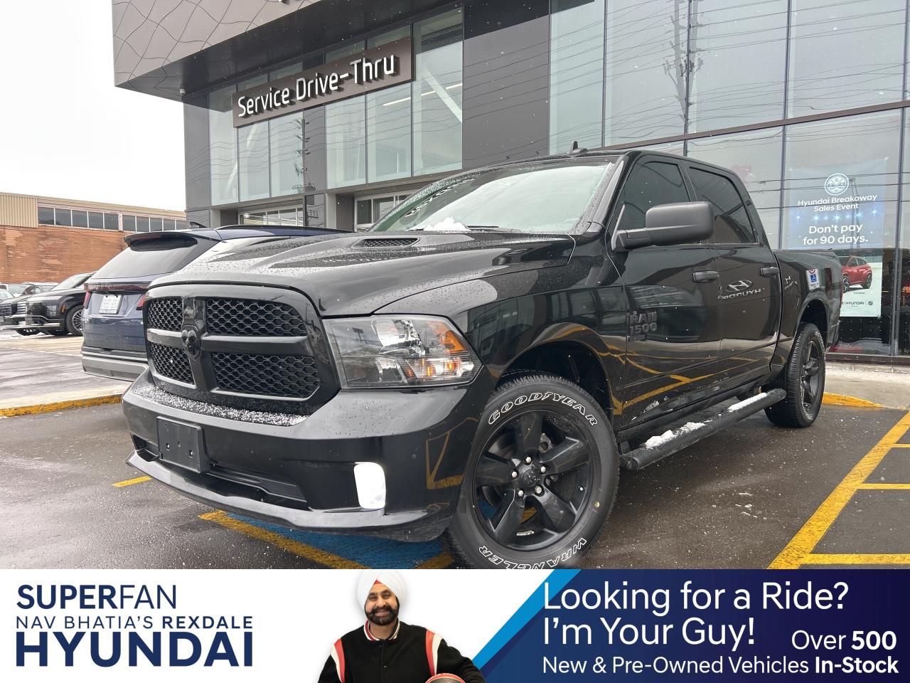 2023 RAM 1500 Classic Express 4x4 Crew Cab 5'7  Box   CLEAN CARFAX Photo0