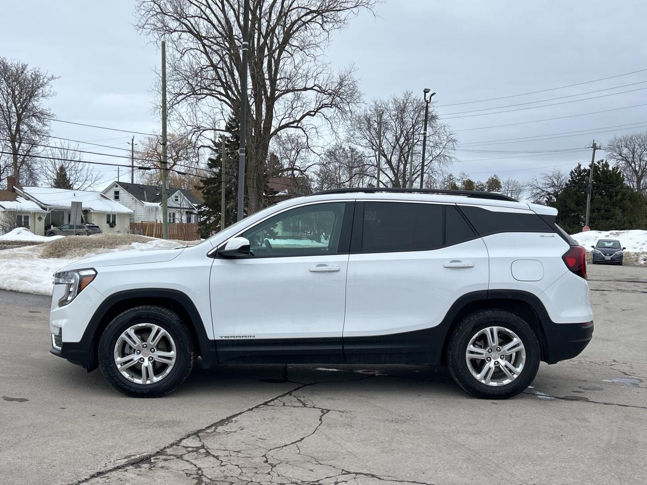 2024 GMC Terrain SLE Photo