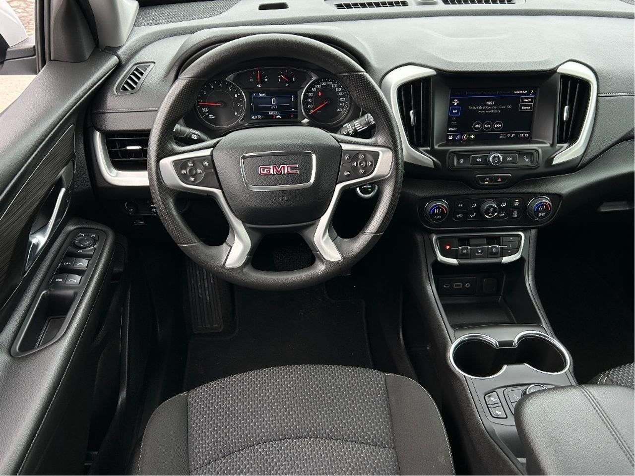 2024 GMC Terrain SLE Photo