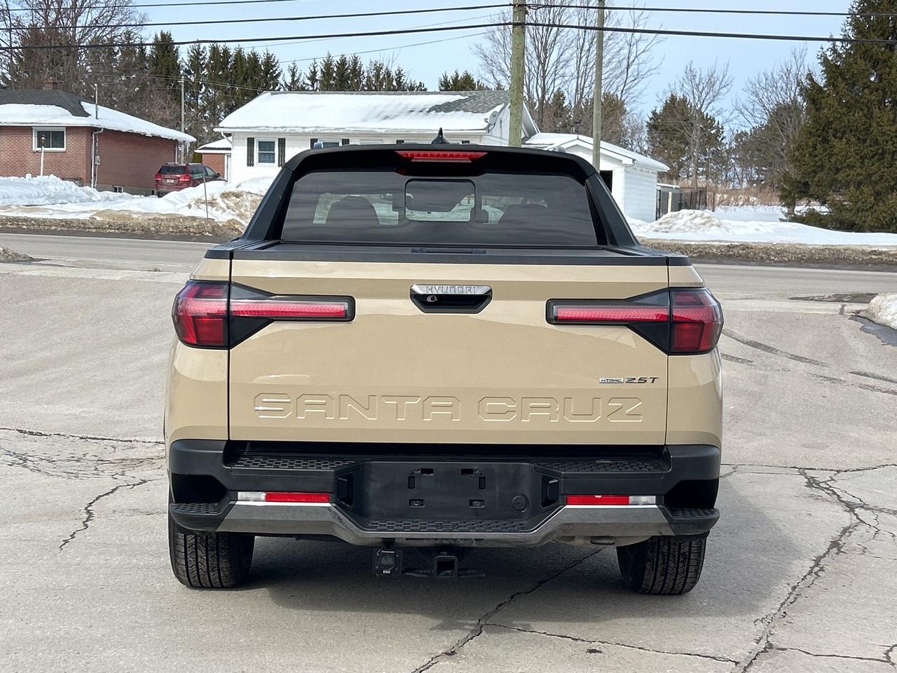 2024 Hyundai Santa Cruz Preferred 48k kms CALL BELLEVILLE 613-961-8848 Photo3