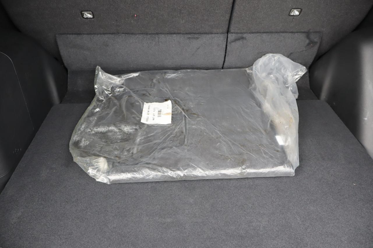 2024 Honda CR-V Hybrid Touring 4dr All-Wheel Drive Photo