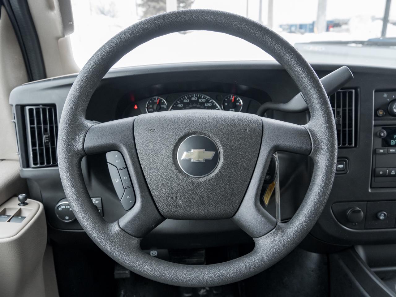 2025 Chevrolet Express 2500 Work Van Rear-Wheel Drive Cargo Van Photo