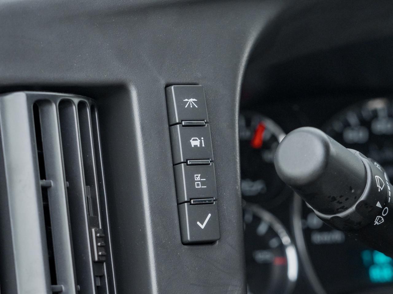 2025 Chevrolet Express 2500 Work Van Rear-Wheel Drive Cargo Van Photo