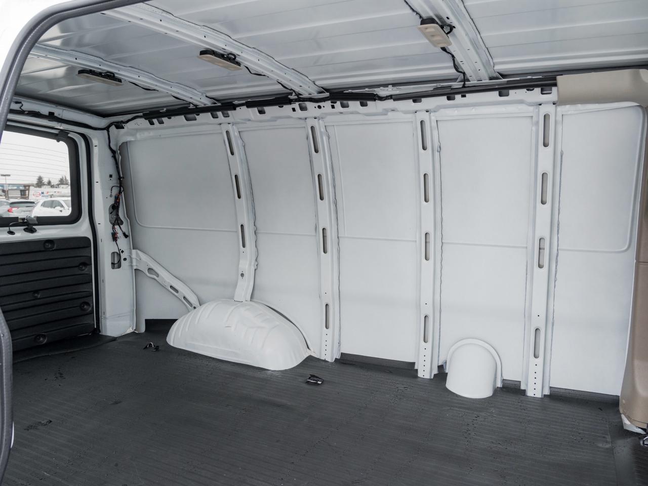 2025 Chevrolet Express 2500 Work Van Rear-Wheel Drive Cargo Van Photo