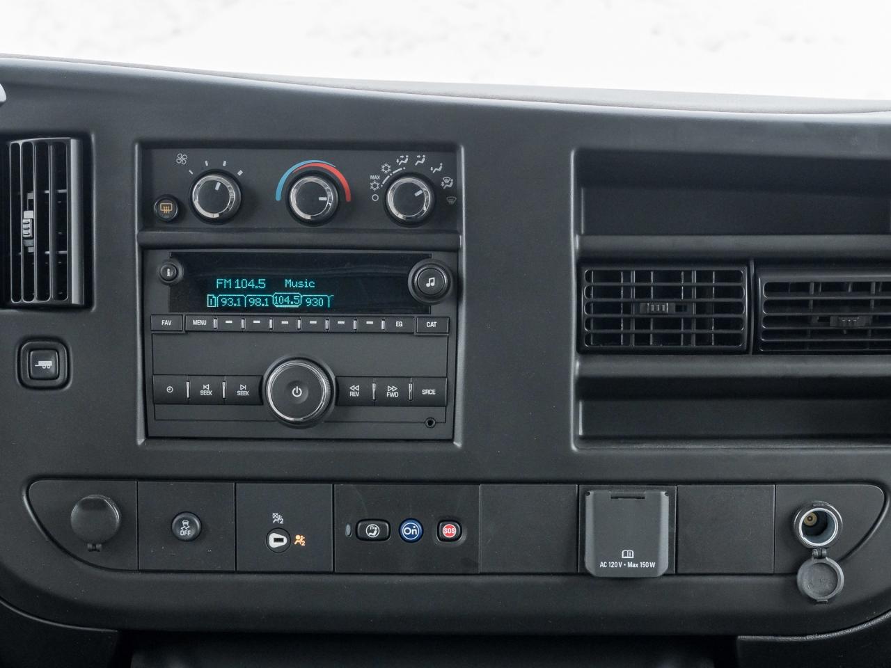 2025 Chevrolet Express 2500 Work Van Rear-Wheel Drive Cargo Van Photo