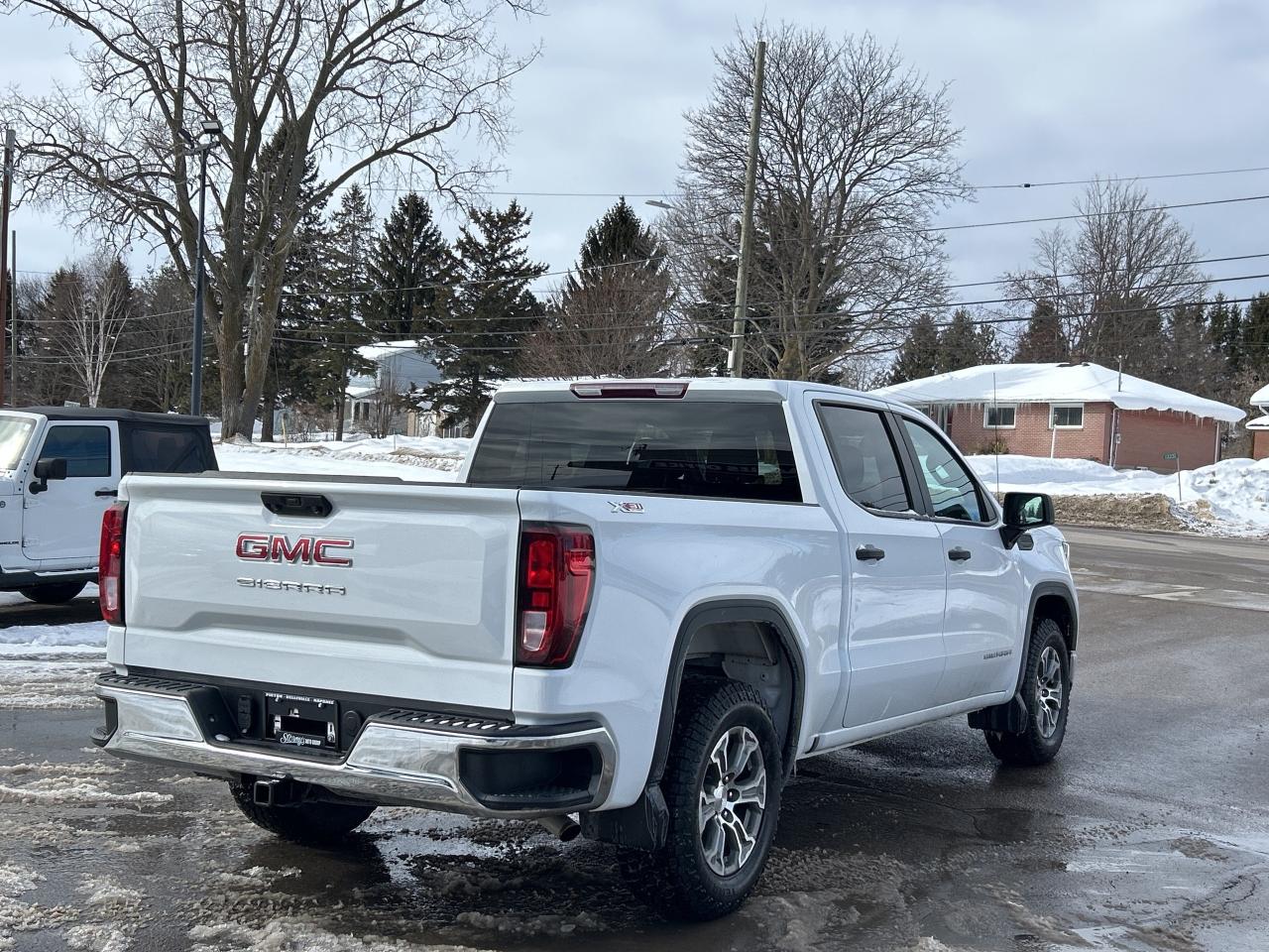 2024 GMC Sierra 1500 Pro 5.3L/4X4/BACKUP CAM CALL PICTON 52K KM'S Photo